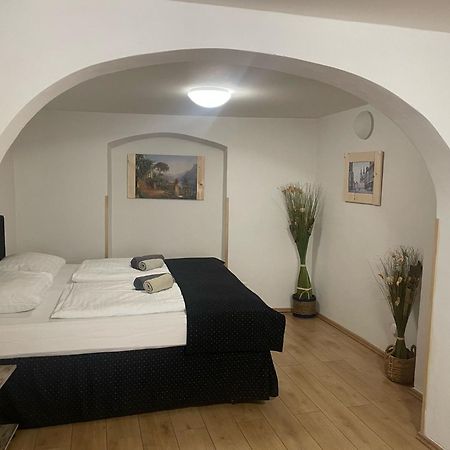 U Zeleneho Jalovce Apartment Prague Exterior photo