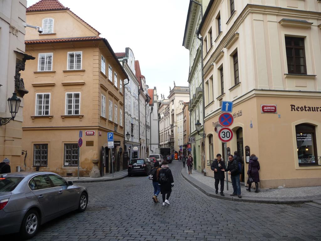 U Zeleneho Jalovce Apartment Prague Exterior photo
